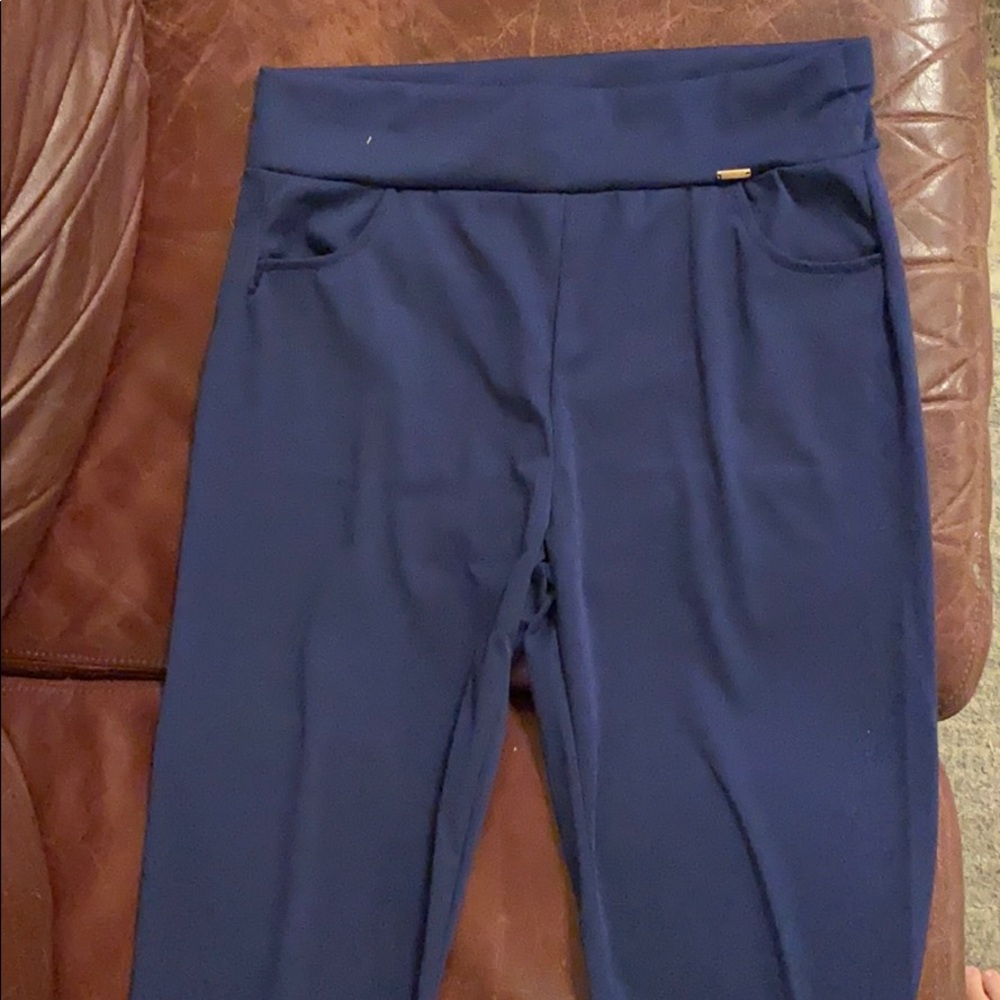 Navy stretchy leggings